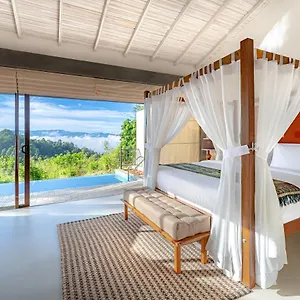 Celestial Hills - & By The Clarks 5* Kandy